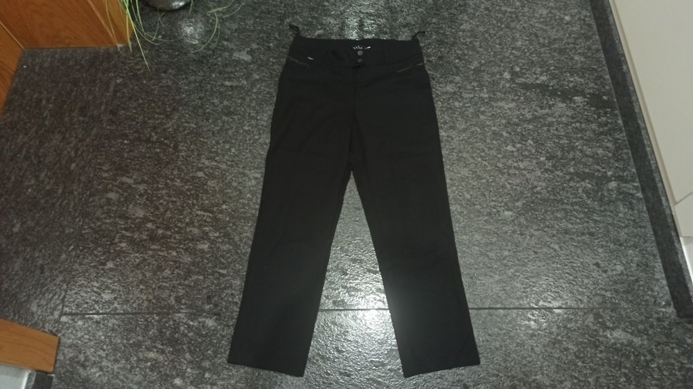 Czarne eleganckie spodnie rozmiar 38