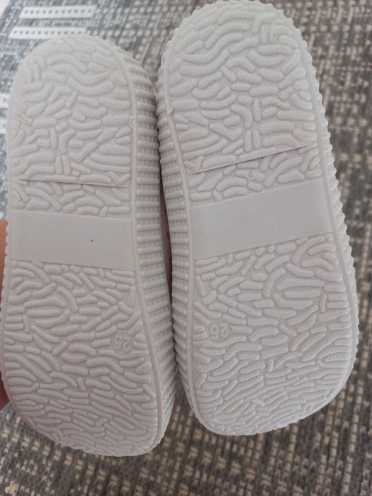 Кеди для дівчинки 25р.