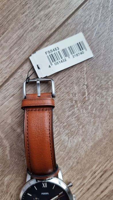 Nowy zegarek Fossil FS5453 należący do serii Neutra Chrono