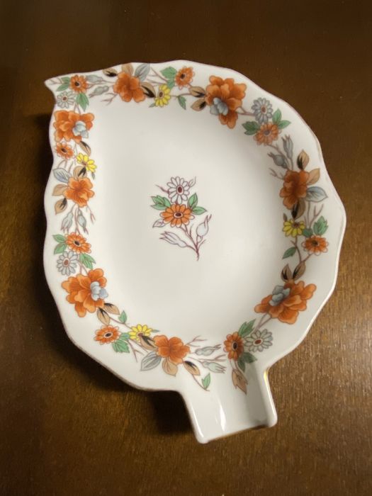 Cinzeiro Vista Alegre “Magnólia”