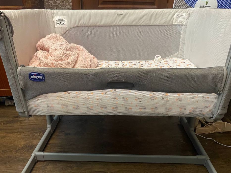 Chicco Next2Me Magic Evo Сірий