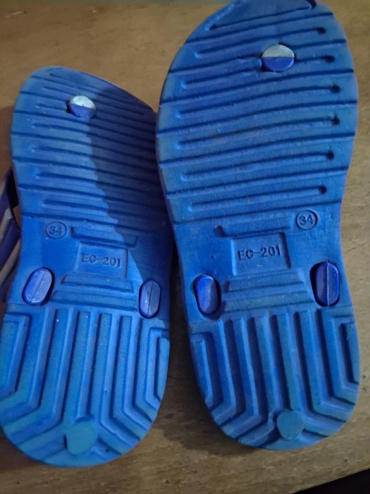 Шльопанці нові 34 р.