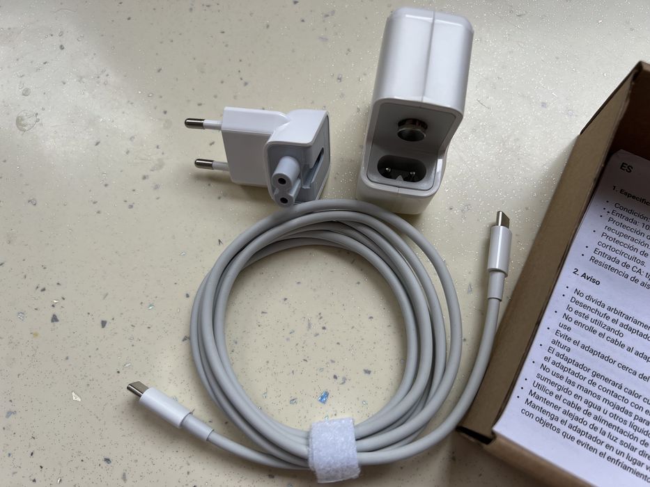 Зарядка комплект 30W MacBook Air USB C Macbok Air, iPhone 15, 16, 17
