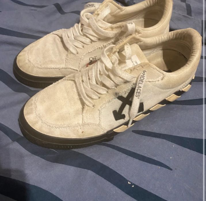 Off white vulcanized