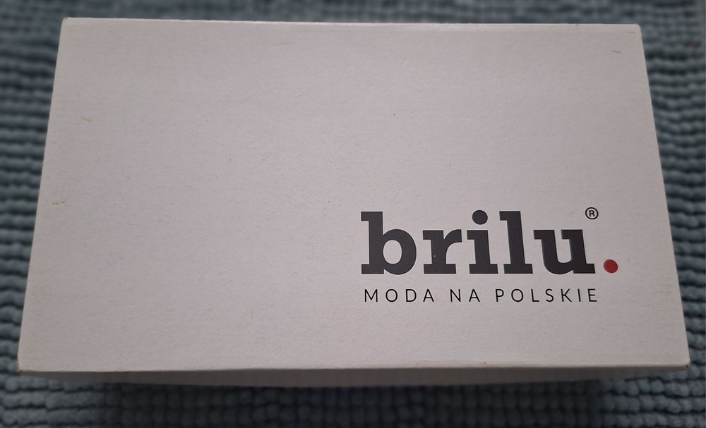 Brilu. Buty ślubne