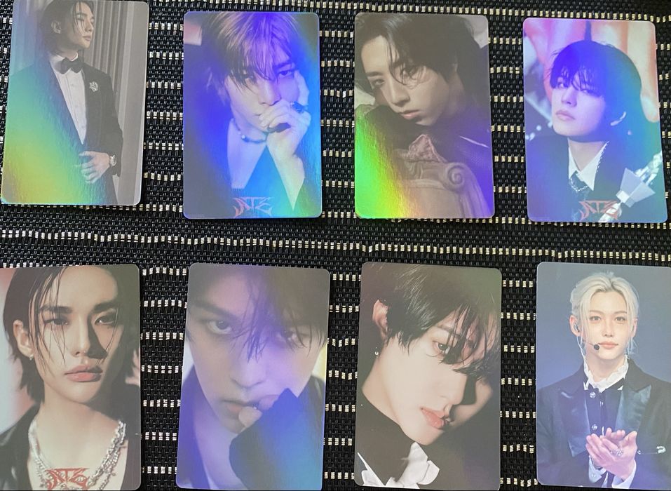 Продам картки Stray Kids