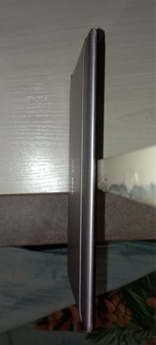 Планшет ASUS ZenPad P01Y.