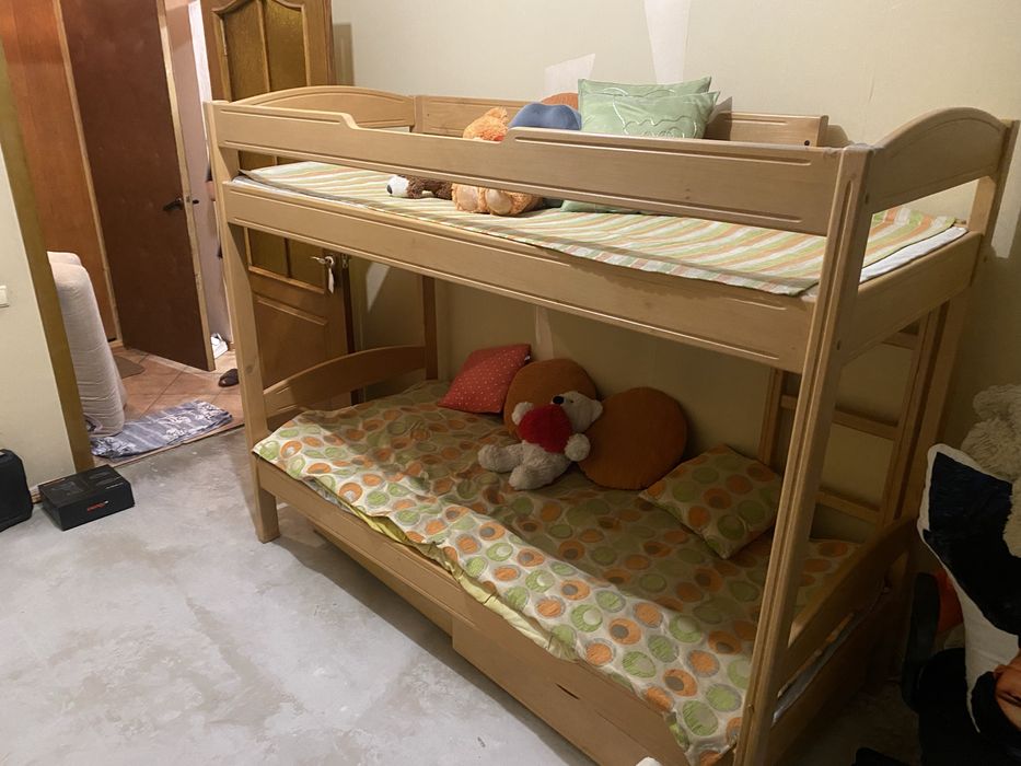 Продам двухъярусную кровать Киев