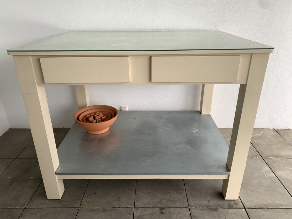 Cadeiras e Mesa Madeira