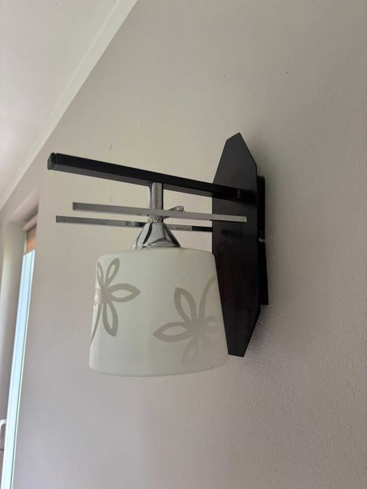 Zestaw oświetlenia, lampy i kinkiety