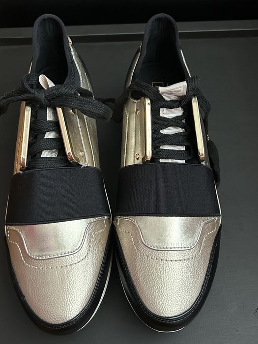 Buty River Island