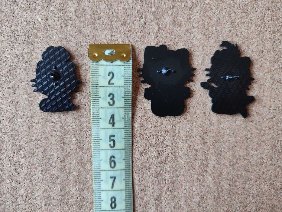 Trzy piny Hello Kitty Rock Star Cook