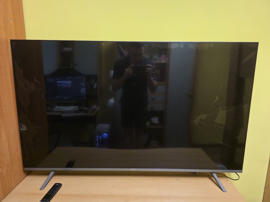 Hisense 55A7400F розбита матриця, на запчастини або ремонт