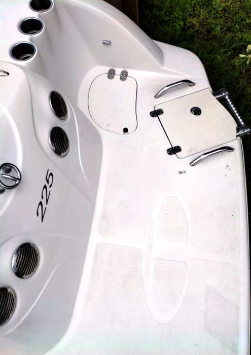 Катер Тахое Боурайдер 225