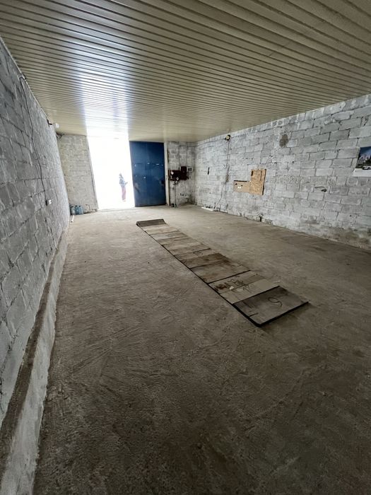 Просторий гаражі  під СТО / склад  , район Пожарки