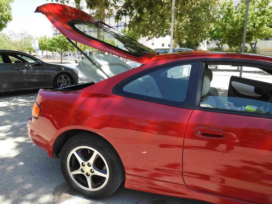 Toyota Celica 2.0 GT 175cv (3S-GE) – projeto / restauro / motor 3S-GE, carro completo.
O carro encontra-se