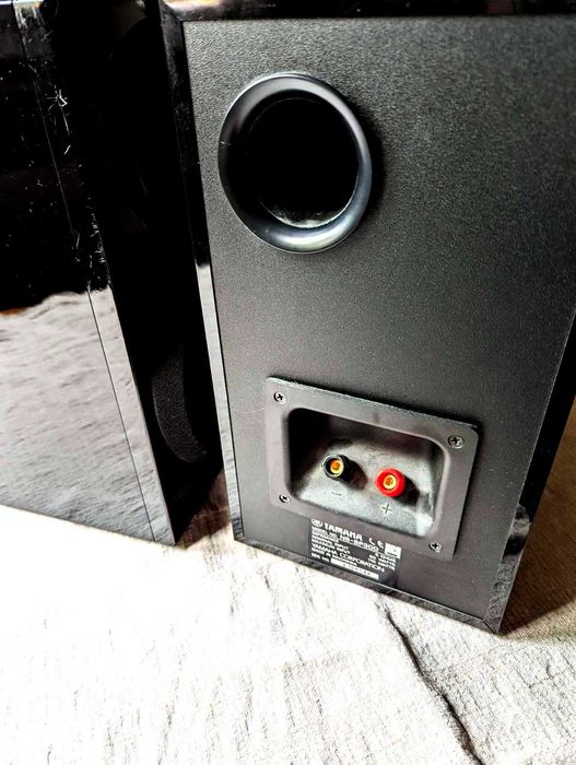 Yamaha R-840 — елегантний музичний центр для поціновувачів якості