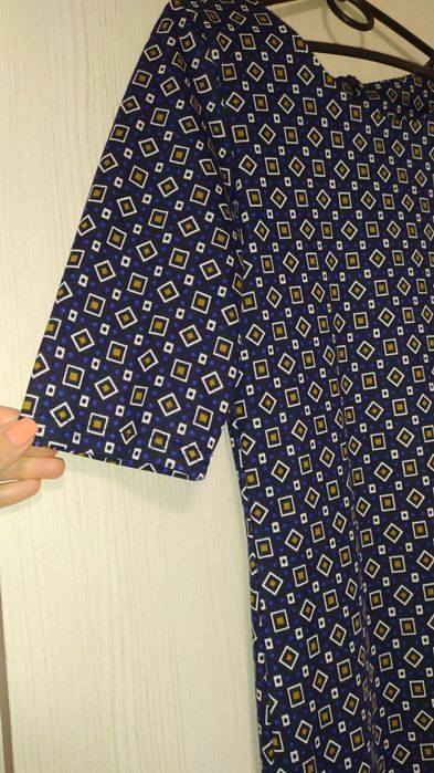 Платье р.S Нарядное платье р.S Платье с рукавом Красивое платье