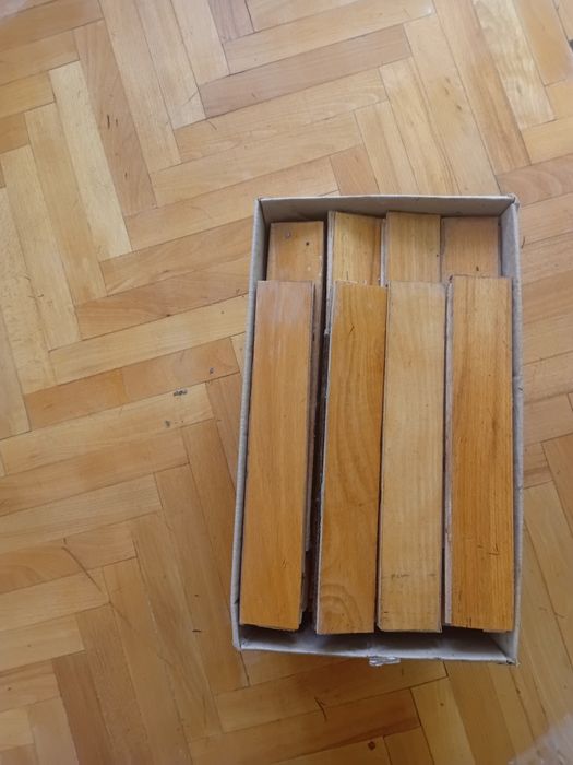 Паркетна дошка, в хорошому стані
