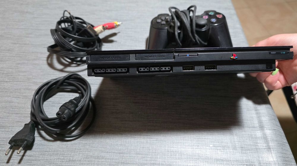 Consola PlayStation 2 Slim (PS2) + Comando Original + Cabos
