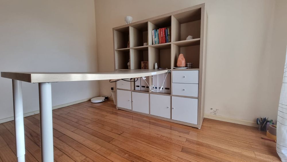 Móvel Kallax IKEA com secretária