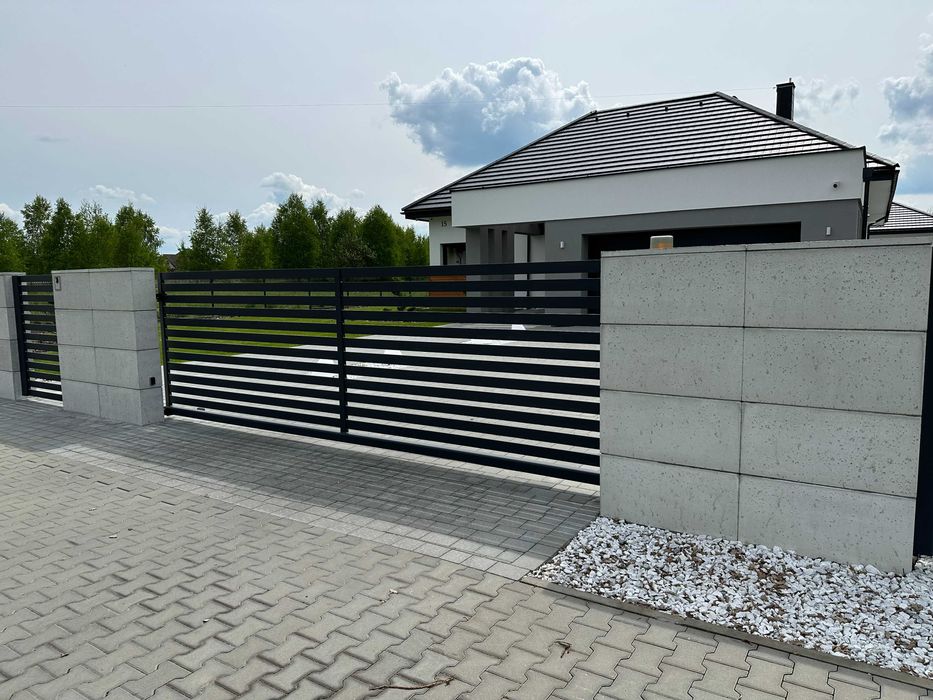 Brama furtka ogrodzenie palisadowe płot