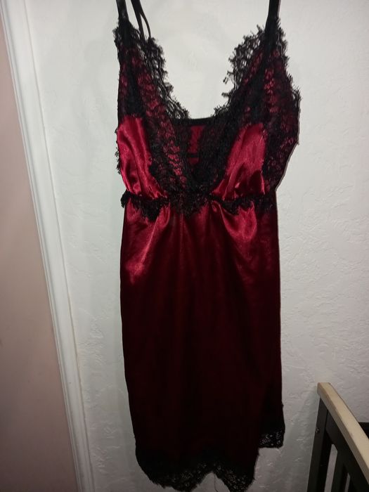 Продам червоний пеньюар