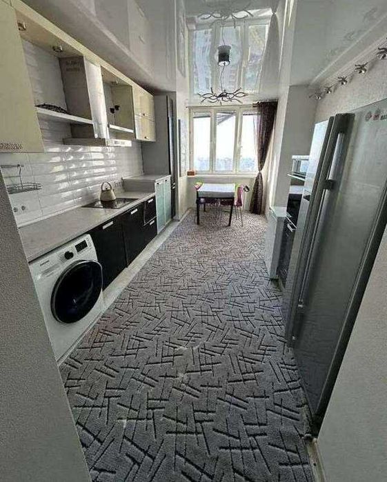 Без % Продаж 3к квартири, вул. Срібнокільська 1