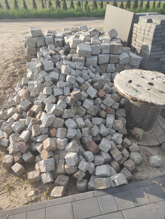 Kostka granitowa 15/17 i 6/8 – całość za 1950 zł – odbiór osobisty