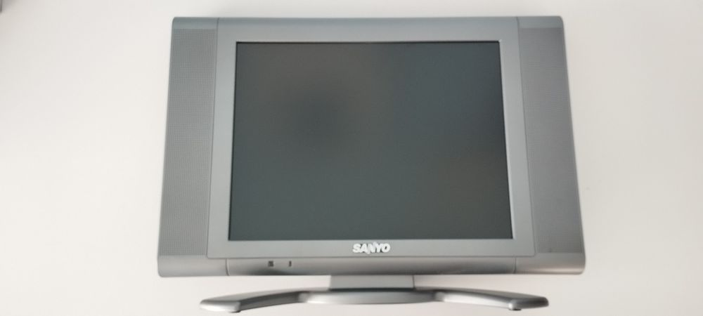 TV LCD Sanyo CE15SB2 15"