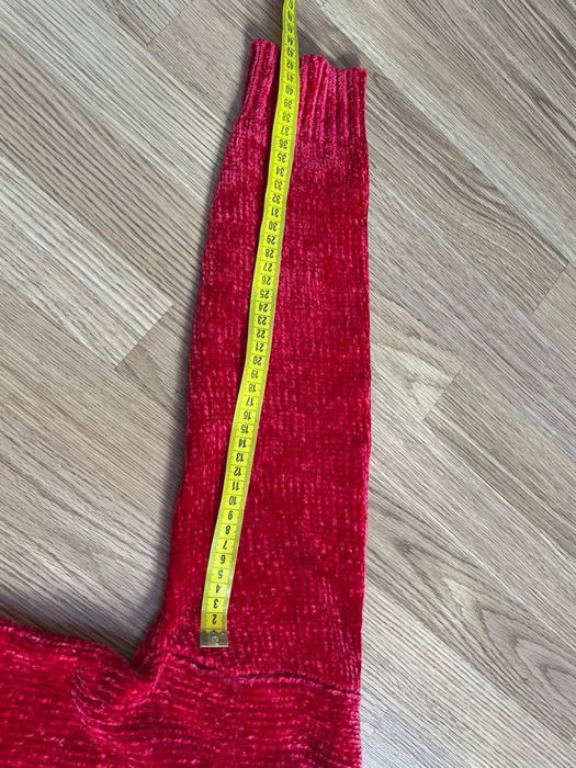 Светр червоний sinsay s