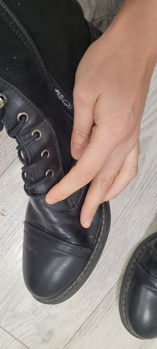 Buty wiązane super