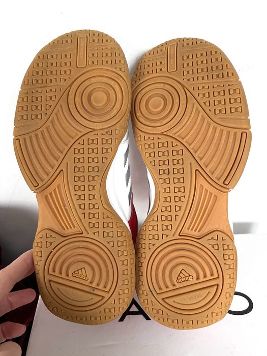 Adidas 38 buty do tenisa na hale sportowe