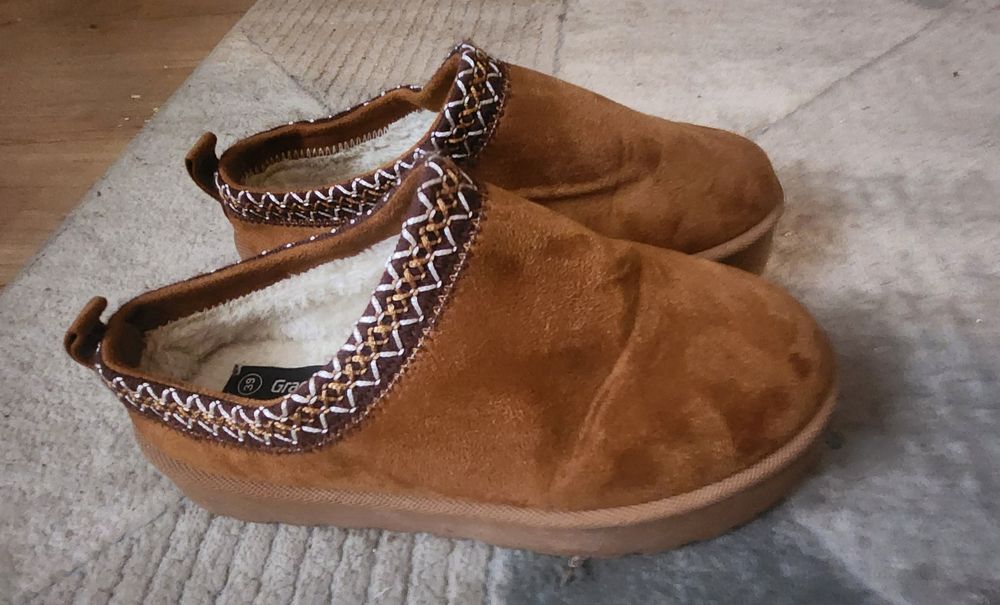 Kapcie ocieplane damskie rozmiar 39