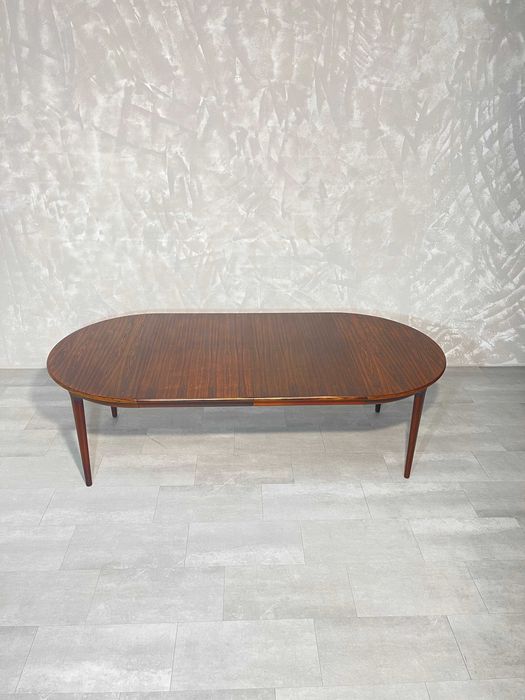 Mesa de jantar Johannes Andersen em pau santo