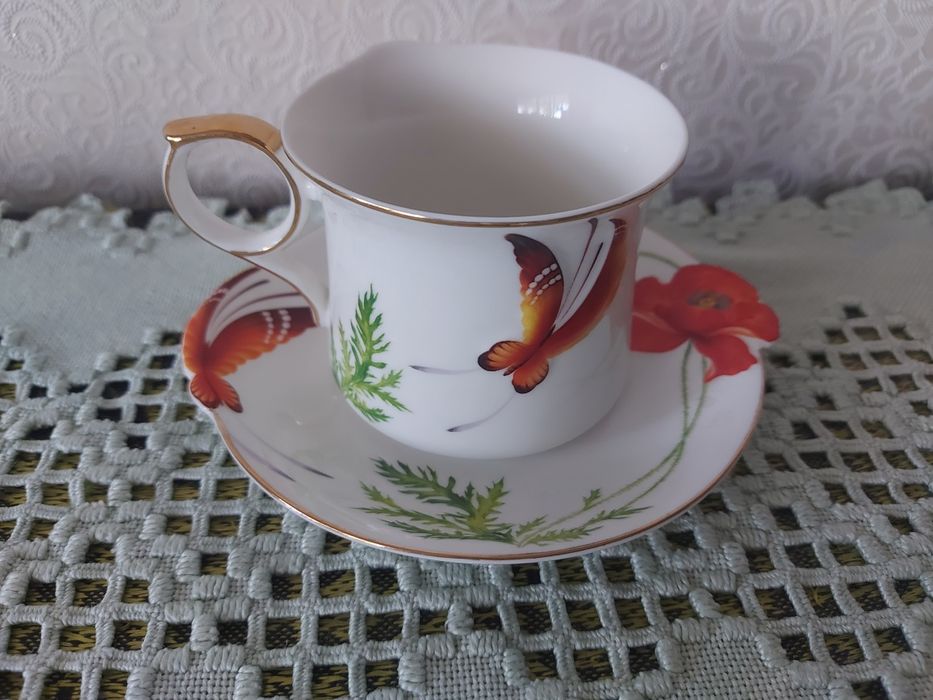 Чайная пара чашка блюдце с маками