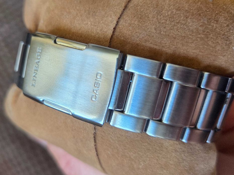 Casio Lineage LIW-M700D-1AJF