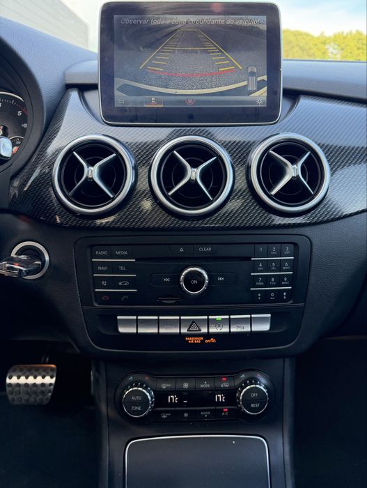 Mercedes-Benz B200d AMG