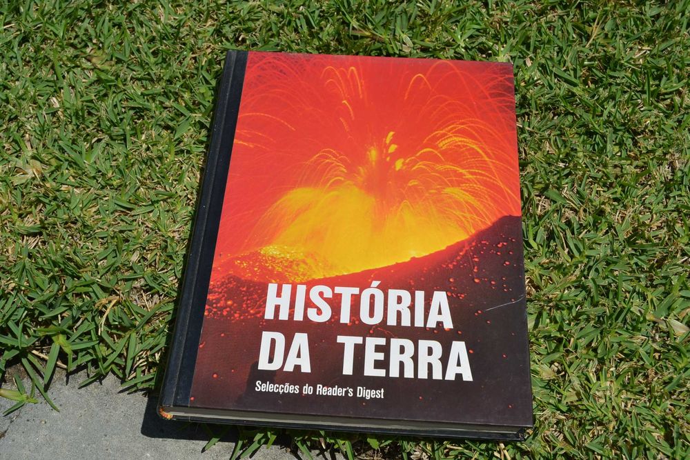 Livros Antigos e Antiguidades