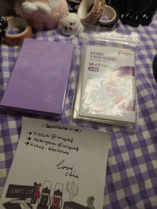 kpop photocard | sleeves transparentes e roxas