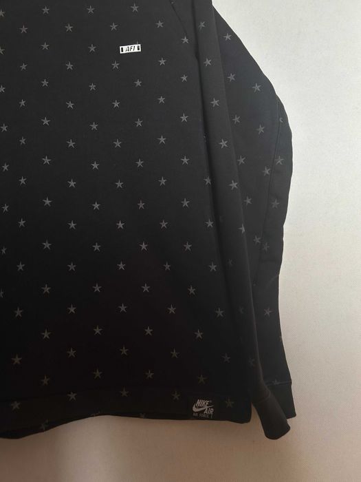NIKE _ Czarna bluza wkładana przez głowę S