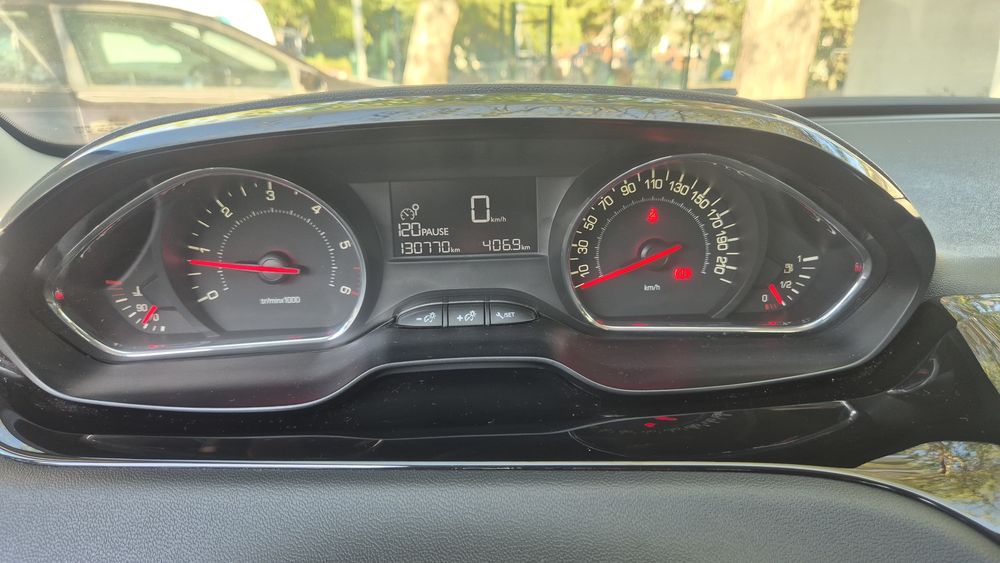 Peugeot 208 1.6 Hdi