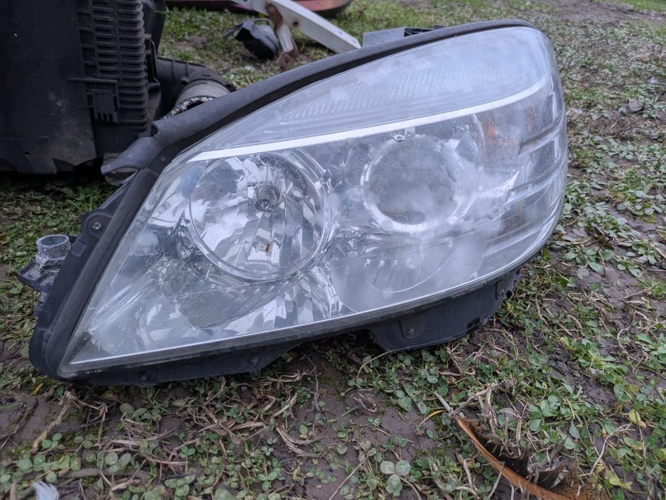 Передня частина взборі mercedes c class w204 європа мерседес ц клас в2