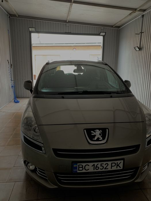 Продам авто Пижо 5008