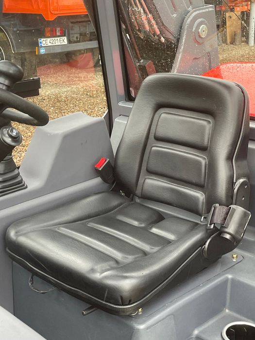 Пропоную телескопічний  навантажувач EVARUN 1500 новий