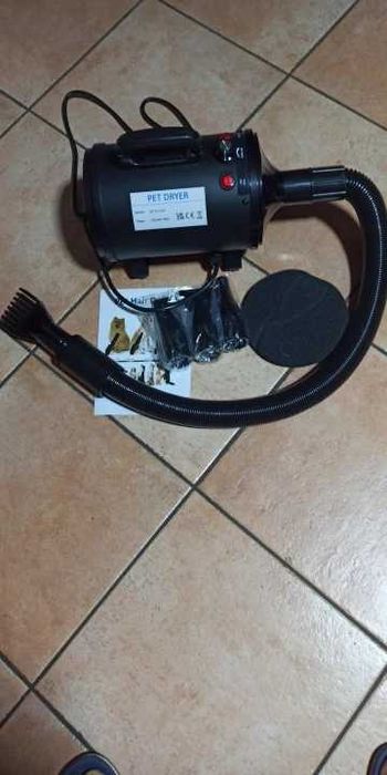 Suszarka do psa z długim wężem i wymiennymi końcówkami NOWA