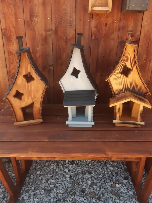 Lampion, karmnik do ogrodu