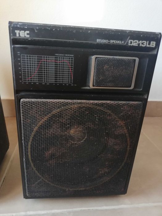 Colunas de som TEC