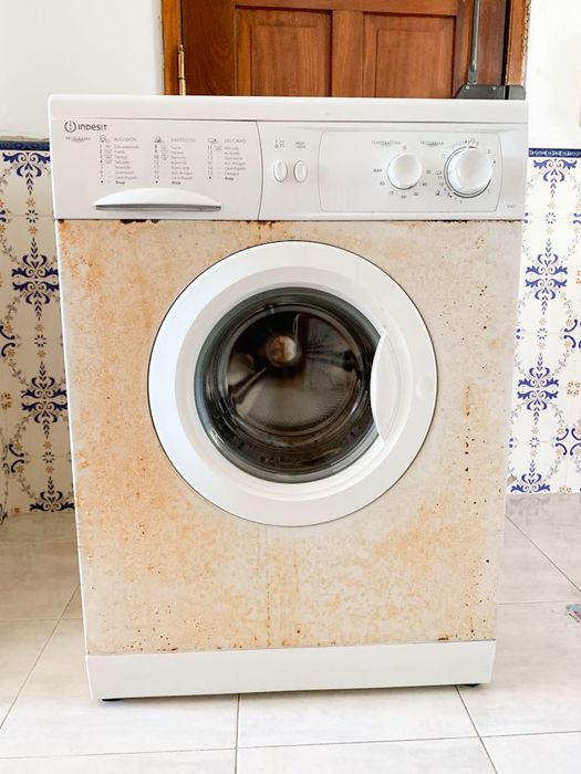Máquina de Lavar Indesit W65 TE – Funciona | Com Desgaste