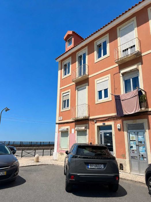 T1 Loft totalmente renovado | Vista Rio Tejo | Cruz Quebrada-Dafundo (Lisboa)